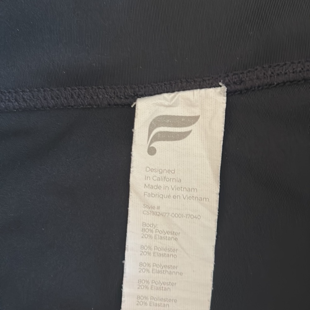 Fabletics Capri Leggings - Picture 2 of 3